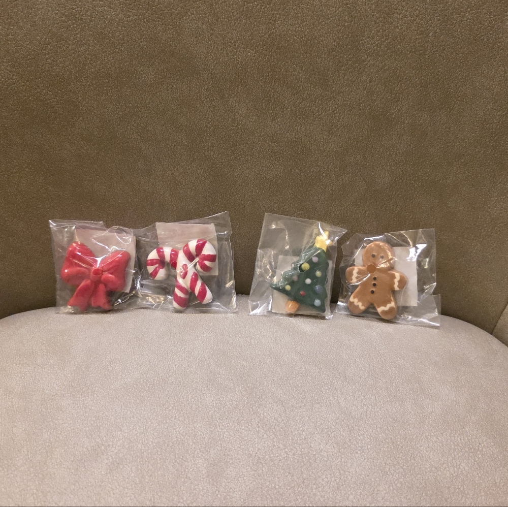 Bullseye Playground Christmas Magent Set Bow Candycane Target Dollarspot Ginger - Picture 2 of 9